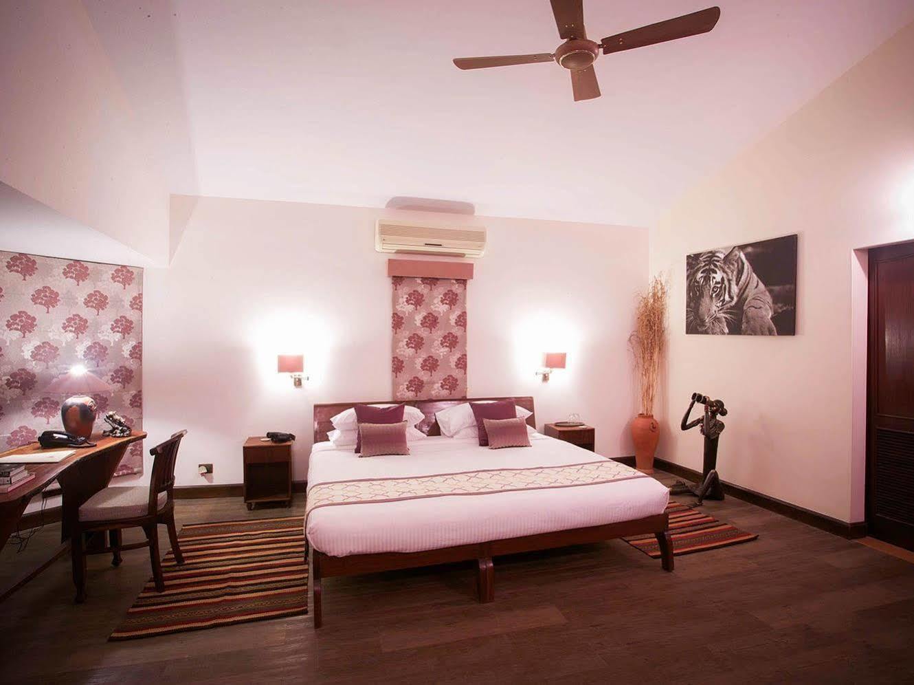 Singinawa Jungle Lodge Kanha Lagma Экстерьер фото